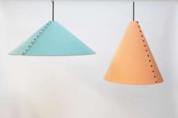 Lamp gemaakt van petvilt